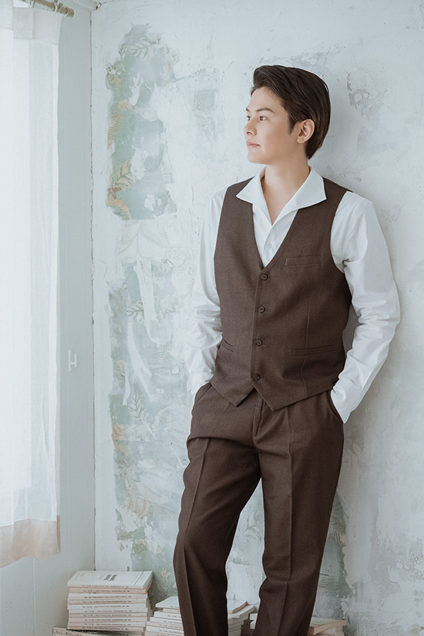 古屋敬多 / キム・ファンギ役